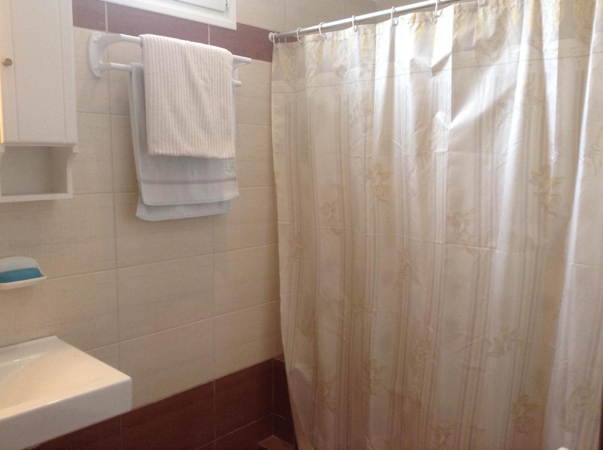 Hotel Πανδοχείο Λίμνης Πλαστήρα à Kastanéa Extérieur photo
